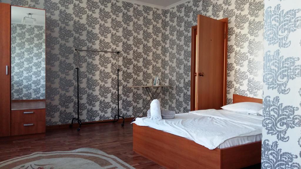 Apartment In Heart Of Astana Ngoại thất bức ảnh