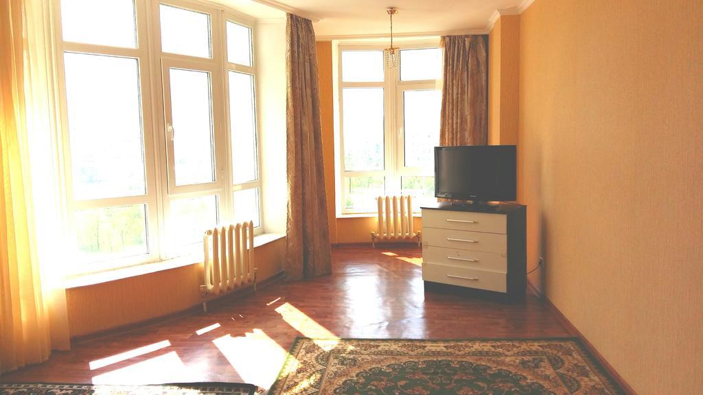 Apartment In Heart Of Astana Ngoại thất bức ảnh