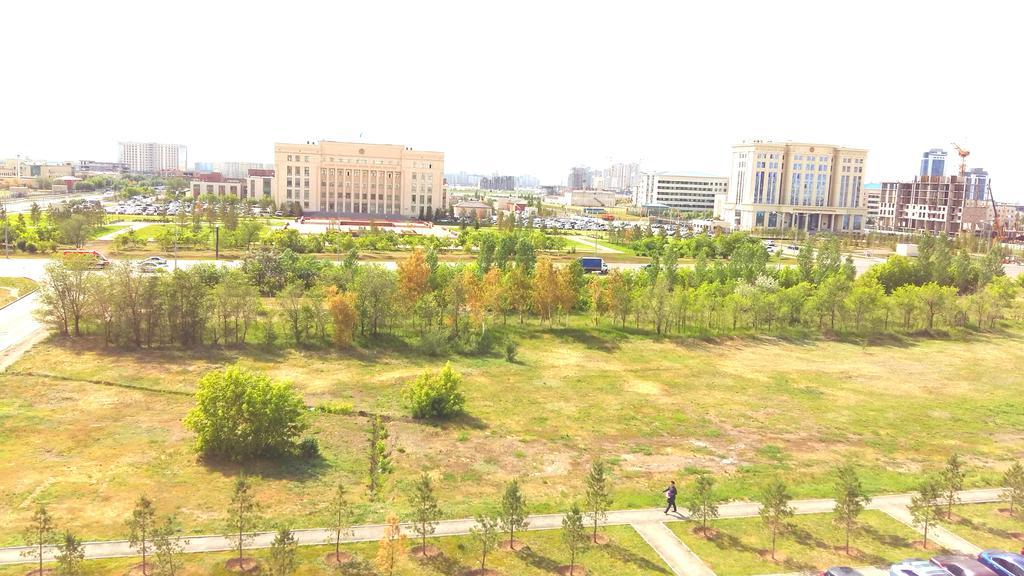 Apartment In Heart Of Astana Ngoại thất bức ảnh