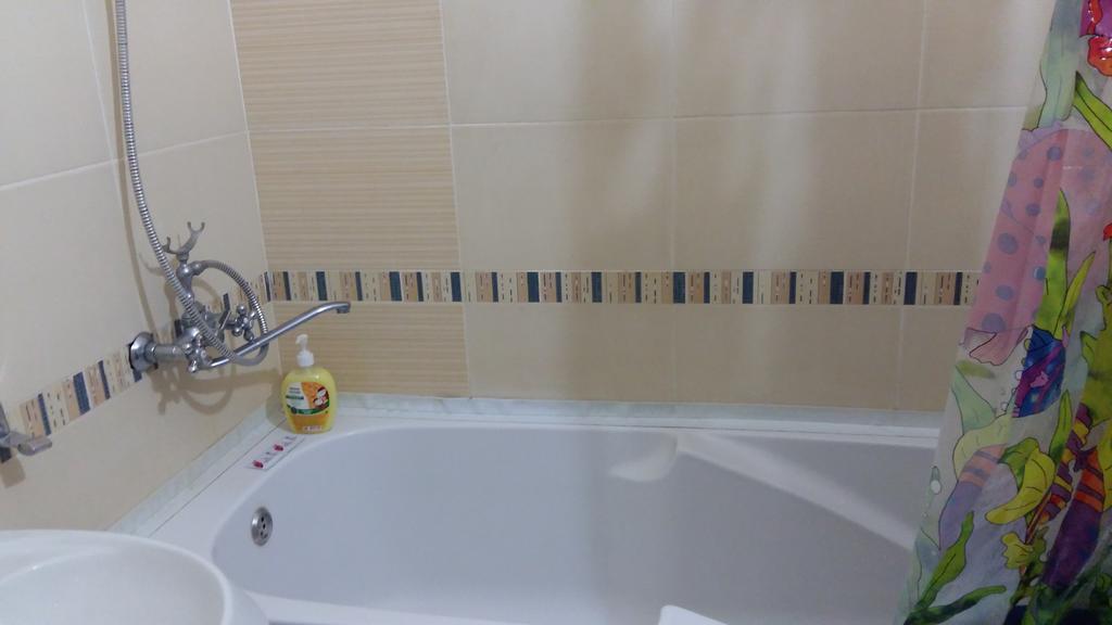 Apartment In Heart Of Astana Ngoại thất bức ảnh