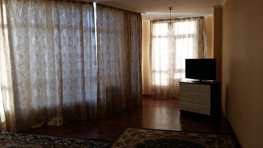 Apartment In Heart Of Astana Ngoại thất bức ảnh